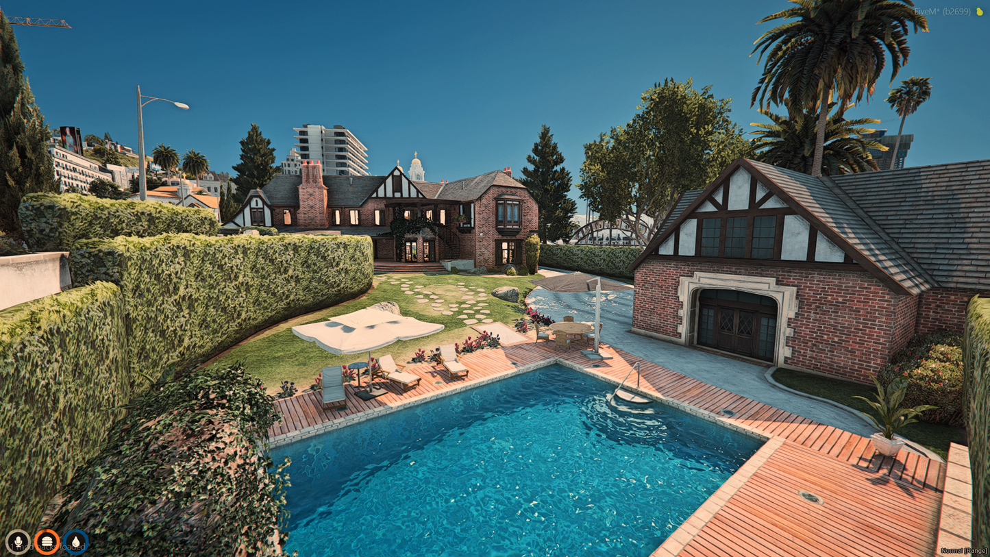 Night-time exterior of Rockfordhills Brick Mansion in FiveM