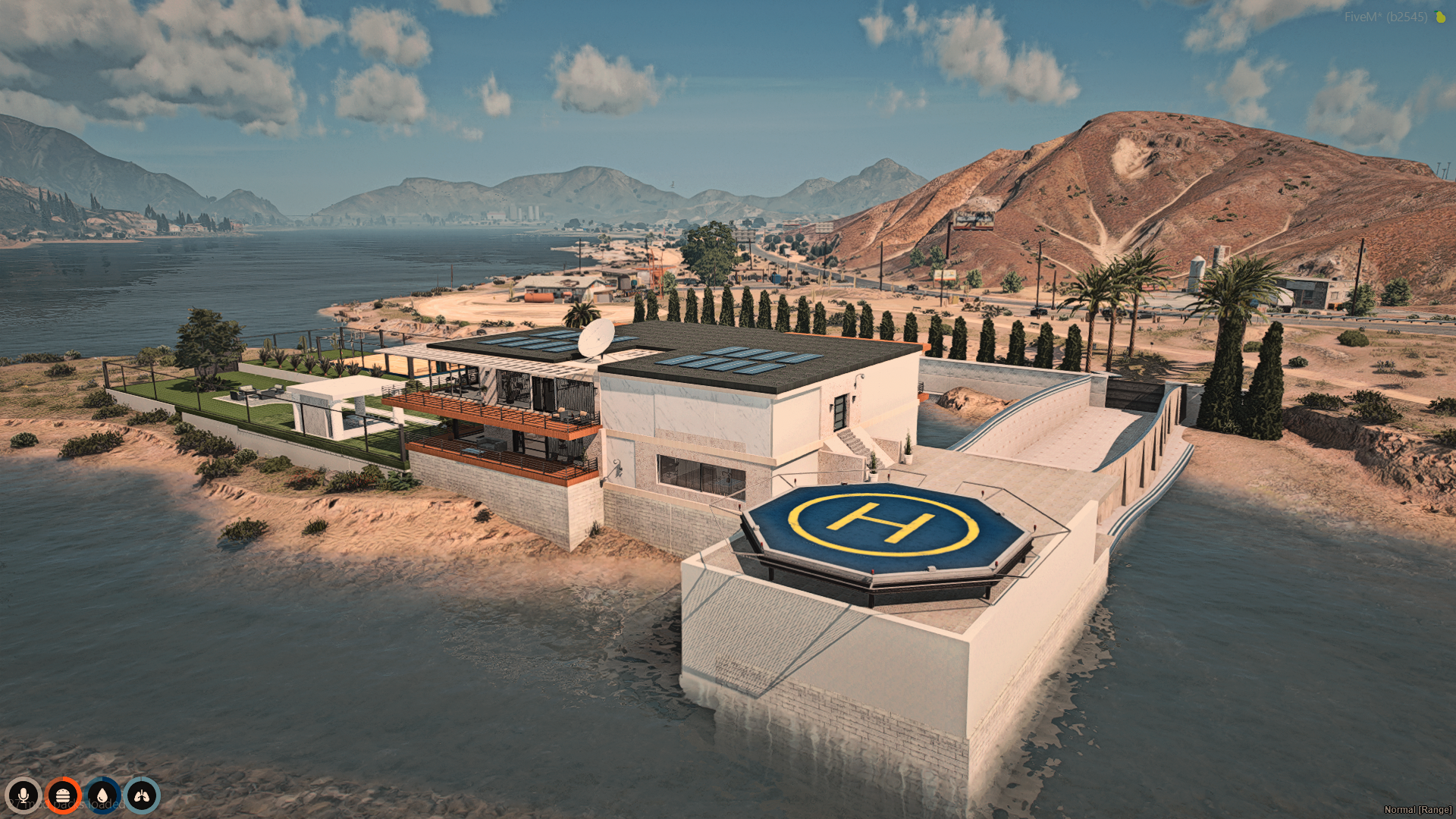 Swimming pool area of Alamo Sea Mansion in FiveM