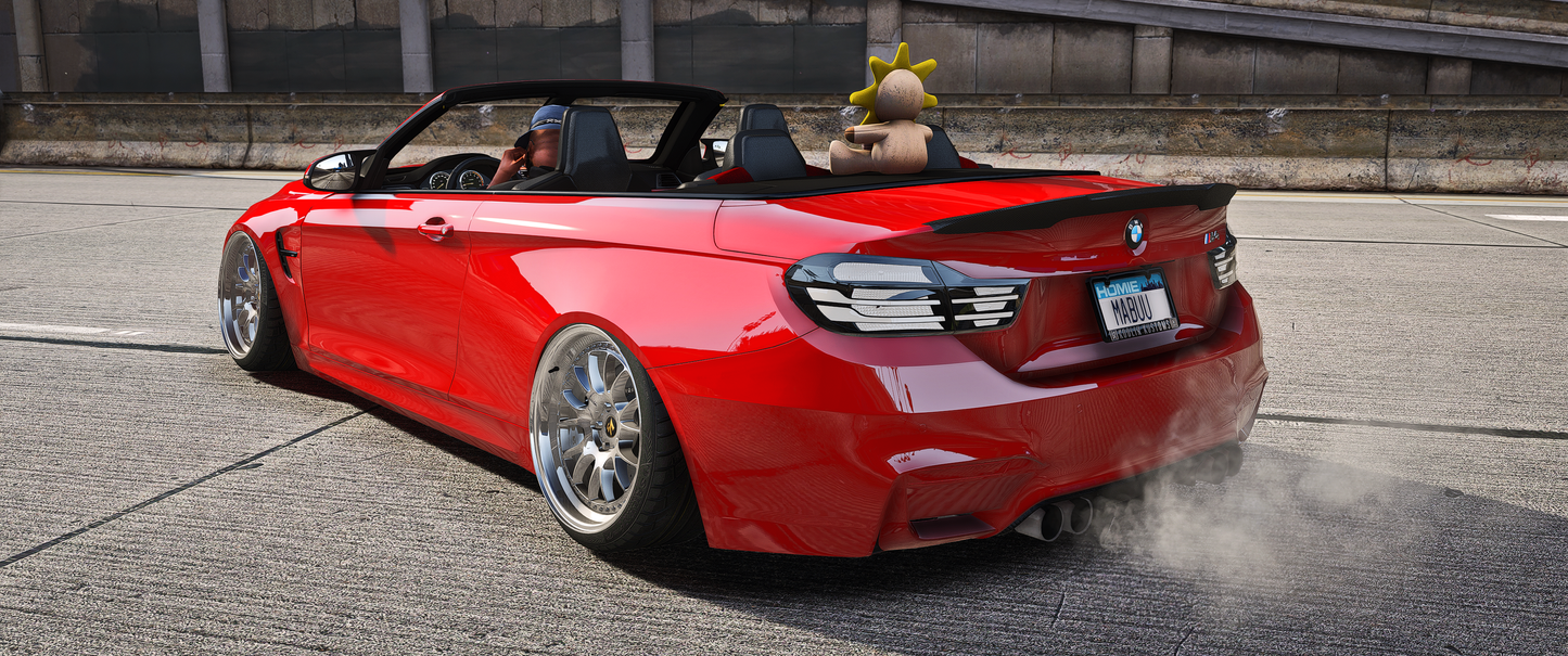 BMW M4 Convertible [Animated Roof]